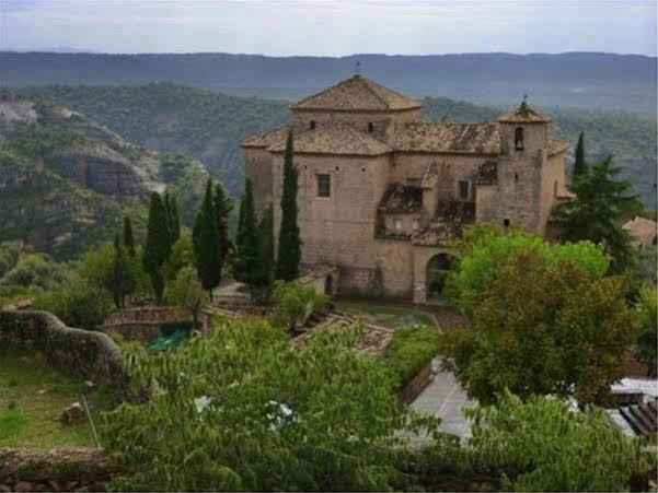 Hotel Santa Maria De Alquezar Exterior photo